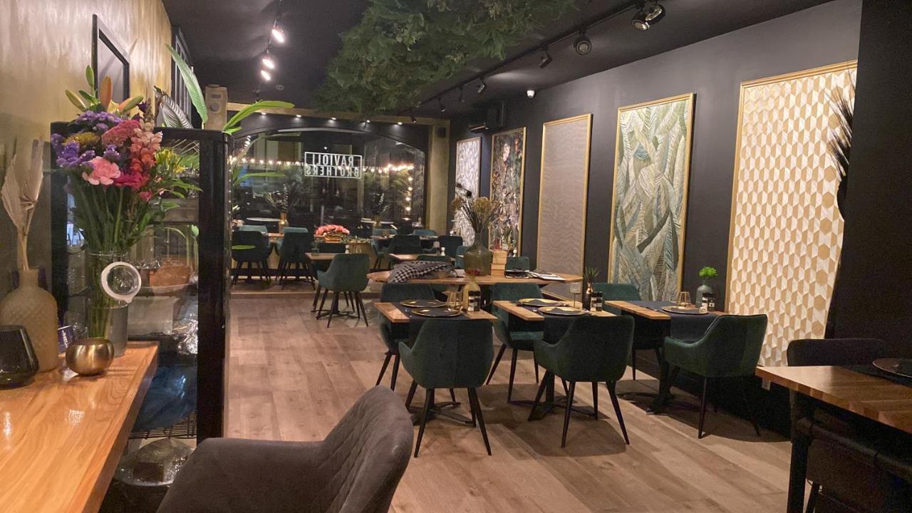 Boutique Hotel Ravioli Brothers Haag Exteriör bild