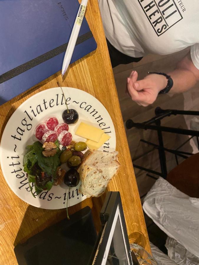 Boutique Hotel Ravioli Brothers Haag Exteriör bild